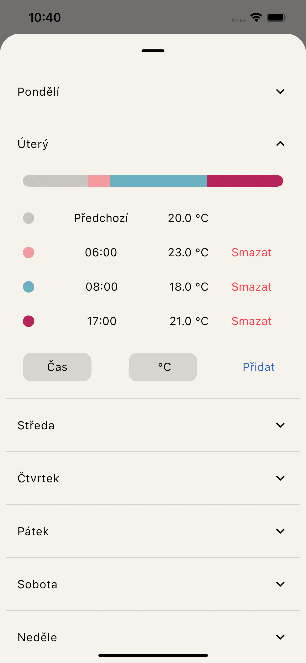 Aplikace pro chytrou domácnost – týdenní plán vytápění s teplotami po hodinách